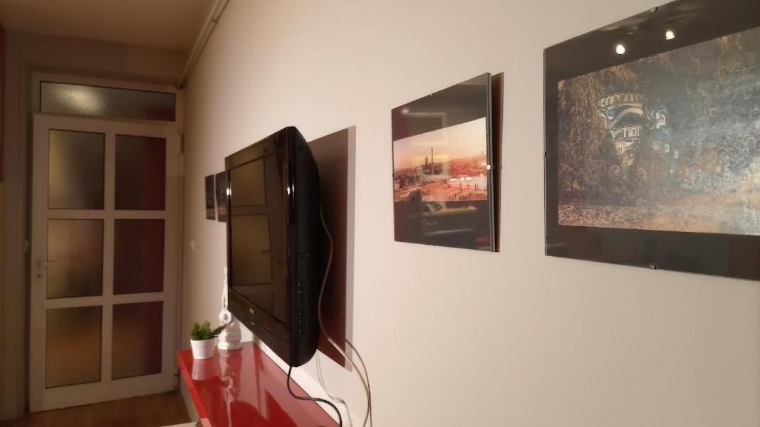 Savinac Apartman U Srcu Beograda, Trg Slavija Exterior foto